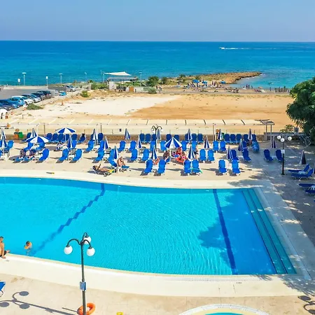 Hotel Tetyk Pernera