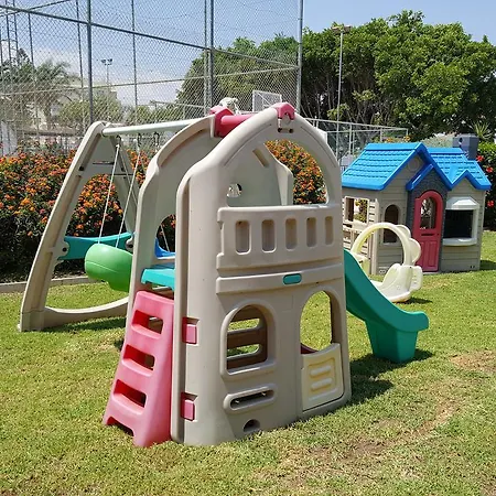 Tetyk Hotel Pernera